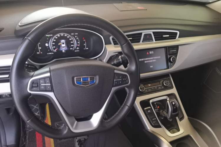 Used Geely Auto Emgrand X7 Sport 2020 1.8TD DCT Two-Wheel Drive Smart Connect 4G-Enabled Version Center Console