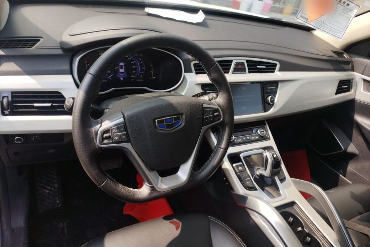 Used Geely Auto Emgrand X7 Sport 2020 1.8TD DCT Two-Wheel Drive Smart Connect 4G-Enabled Version Center Console