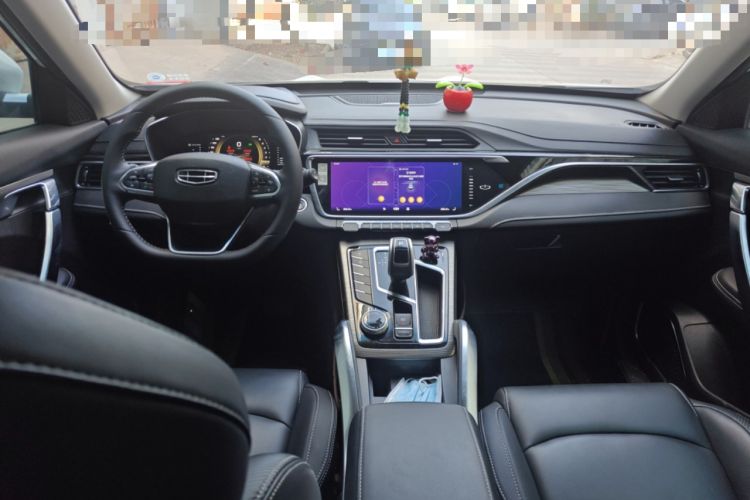 Used Geely Auto Emgrand X7 Sport 2020 1.5TD Automatic Smart Connect PRO Center Console