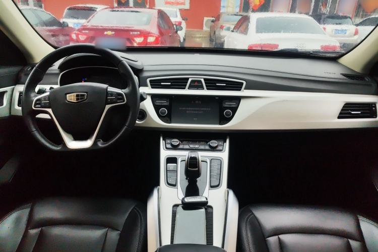 Used Geely Auto Emgrand X7 Sport 2020 1.8TD DCT Two-Wheel Drive Smart Connect 4G-Enabled Version Center Console