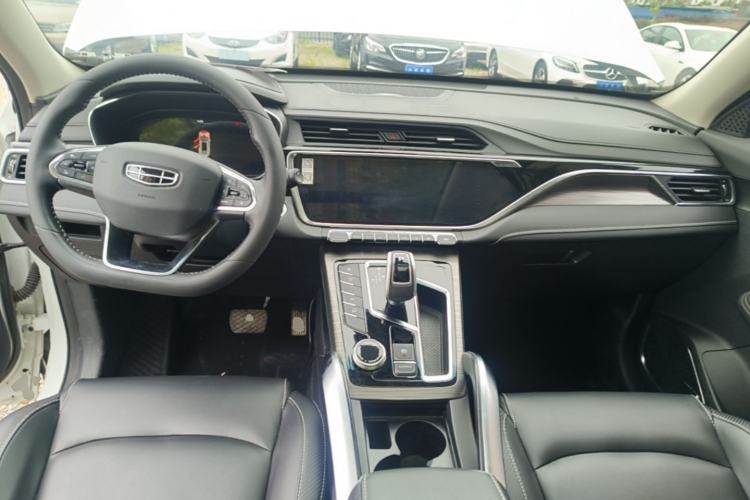 Used Geely Auto Emgrand X7 Sport 2020 1.8TD DCT ZhiZun PRO Center Console