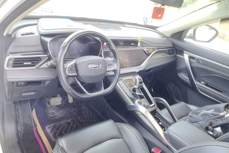 Used Geely Auto Emgrand X7 Sport 2020 1.8TD DCT Smart Connect PRO Center Console