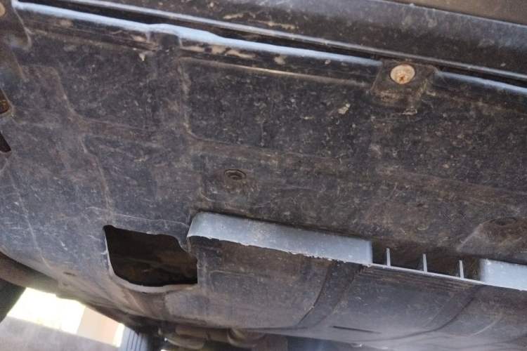Used Geely Auto Emgrand X7 Sport 2020 1.8TD DCT Two-Wheel Drive Smart Connect 4G-Enabled Version Chassis Front