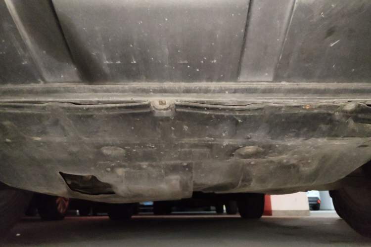 Used Geely Auto Emgrand X7 Sport 2020 1.8TD DCT Two-Wheel Drive Smart Connect 4G-Enabled Version Chassis Front