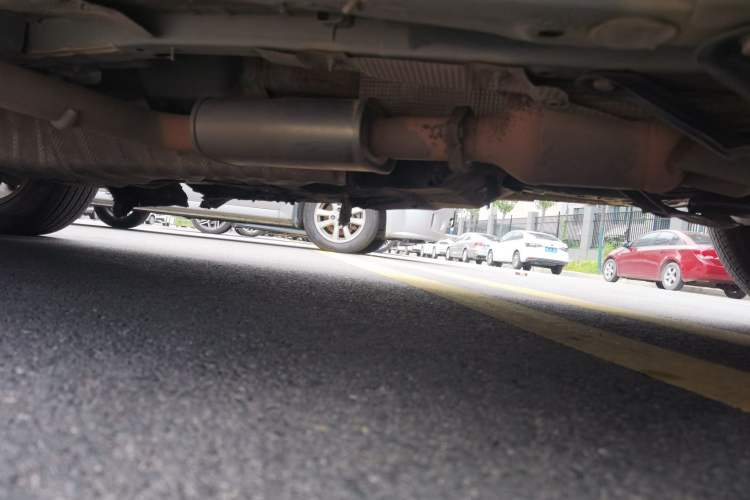 Used Geely Auto Emgrand X7 Sport 2020 1.8TD DCT Two-Wheel Drive Smart Connect 4G-Enabled Version Chassis Front Right