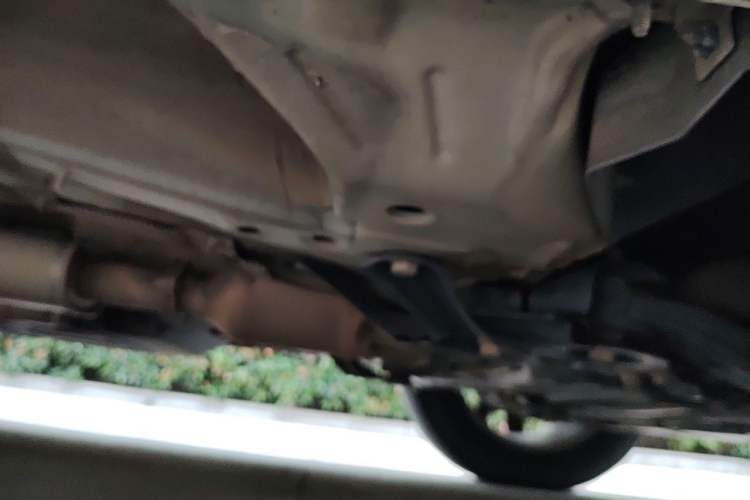 Used Geely Auto Emgrand X7 Sport 2020 1.8TD DCT Two-Wheel Drive Smart Connect 4G-Enabled Version Chassis Front Right