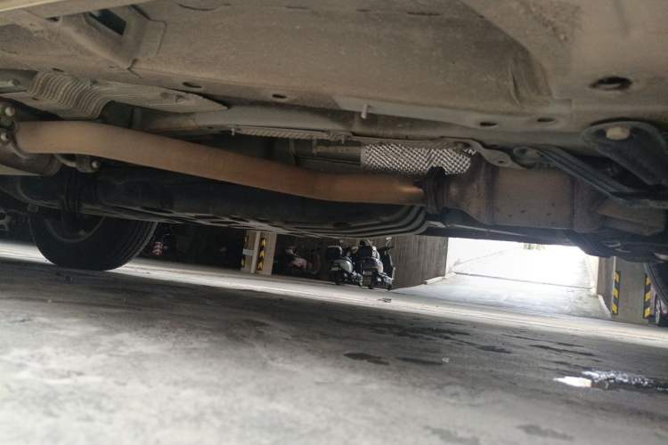 Used Geely Auto Emgrand X7 Sport 2020 1.8TD Manual Two-Wheel Drive Elite Version Chassis Front Right