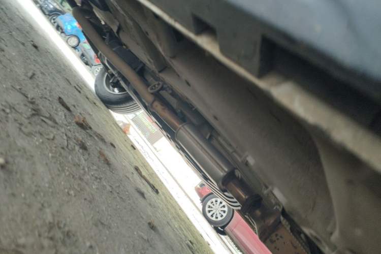 Used Geely Auto Emgrand X7 Sport 2020 1.5TD Automatic Smart Connect PRO Chassis Front Right