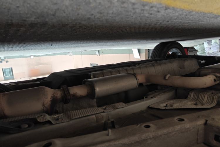 Used Geely Auto Emgrand X7 Sport 2020 1.8TD DCT Two-Wheel Drive Smart Connect 4G-Enabled Version Chassis Front Right