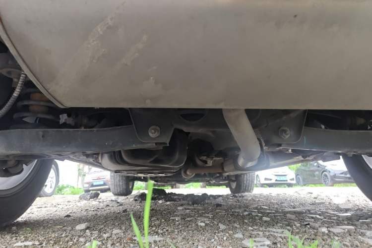 Used Geely Auto Emgrand X7 Sport 2020 1.8TD DCT Two-Wheel Drive Smart Connect 4G-Enabled Version Chassis Rear