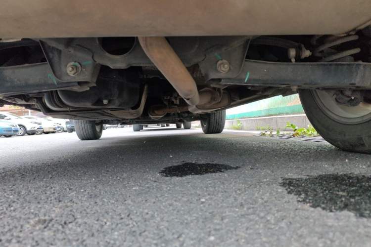 Used Geely Auto Emgrand X7 Sport 2020 1.8TD DCT Two-Wheel Drive Smart Connect 4G-Enabled Version Chassis Rear