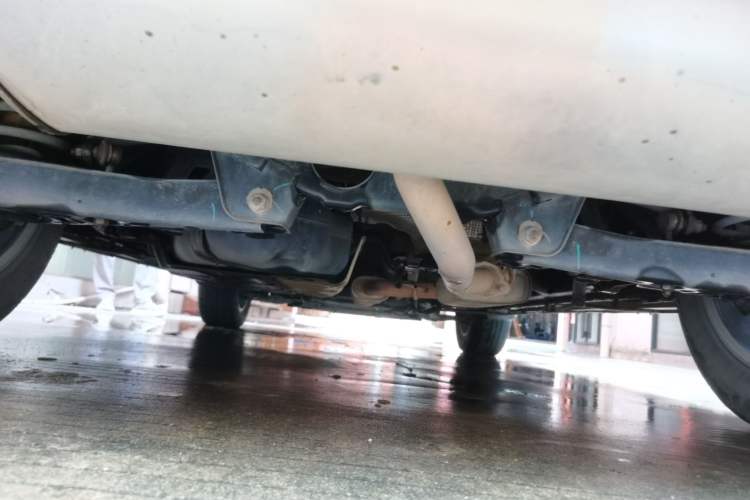 Used Geely Auto Emgrand X7 Sport 2020 1.8TD DCT Two-Wheel Drive Smart Connect 4G-Enabled Version Chassis Rear
