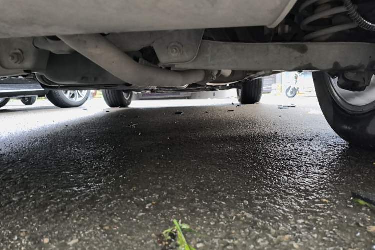 Used Geely Auto Emgrand X7 Sport 2020 1.8TD DCT Two-Wheel Drive Smart Connect 4G-Enabled Version Chassis Rear