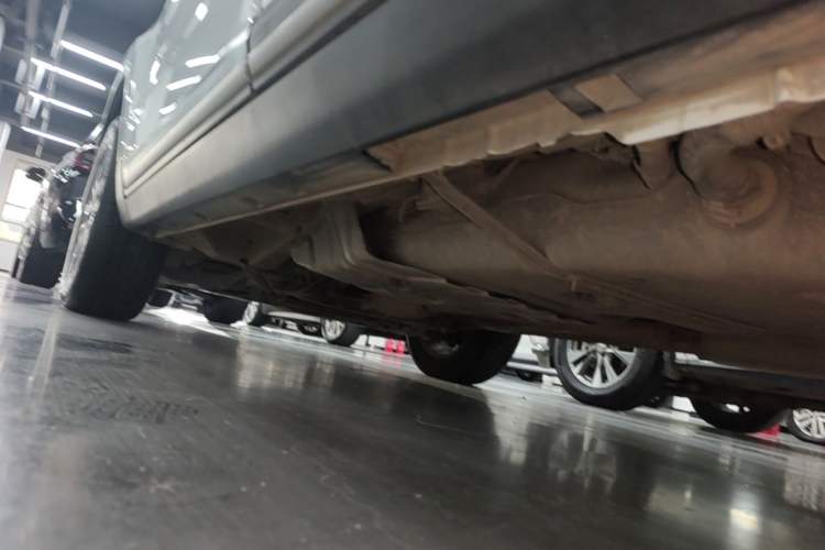 Used Geely Auto Emgrand X7 Sport 2020 1.8TD DCT Two-Wheel Drive Smart Connect 4G-Enabled Version Chassis Rear Left