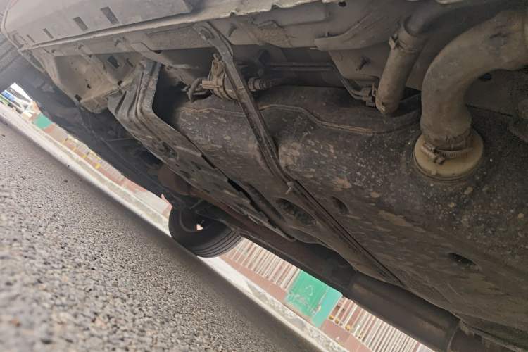 Used Geely Auto Emgrand X7 Sport 2020 1.8TD DCT Two-Wheel Drive Smart Connect 4G-Enabled Version Chassis Rear Left