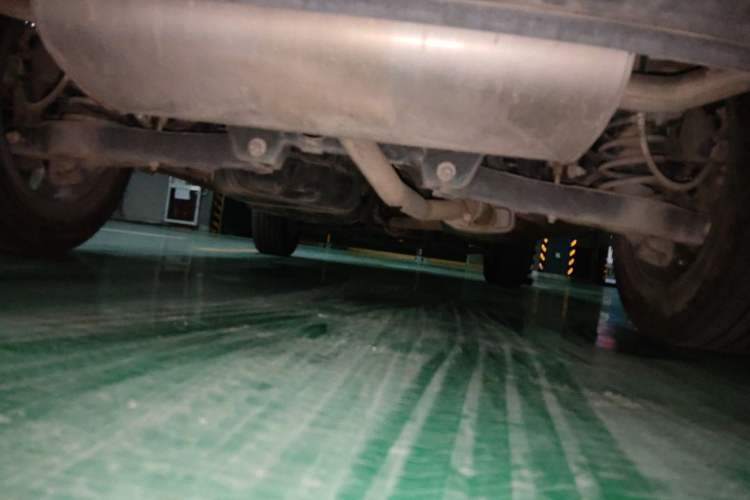 Used Geely Auto Emgrand X7 Sport 2020 1.8TD DCT Two-Wheel Drive Smart Connect 4G-Enabled Version Chassis Rear Left