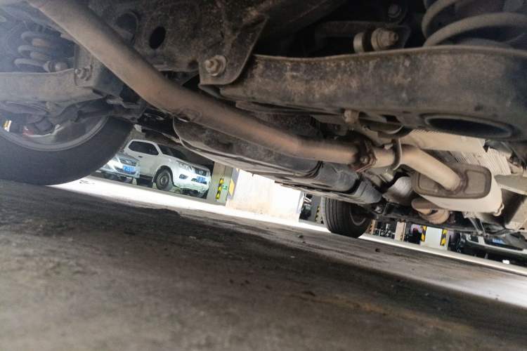 Used Geely Auto Emgrand X7 Sport 2020 1.8TD Manual Two-Wheel Drive Elite Version Chassis Rear Right