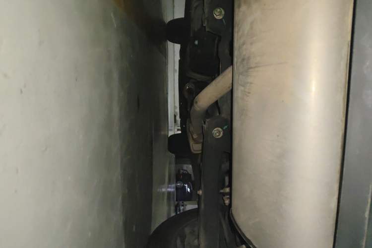Used Geely Auto Emgrand X7 Sport 2020 1.8TD DCT Two-Wheel Drive Smart Connect 4G-Enabled Version Chassis Rear