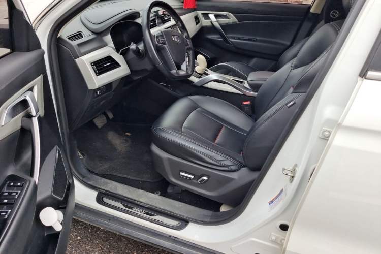 Used Geely Auto Emgrand X7 Sport 2020 1.8TD DCT Two-Wheel Drive Smart Connect 4G-Enabled Version Driver Seat