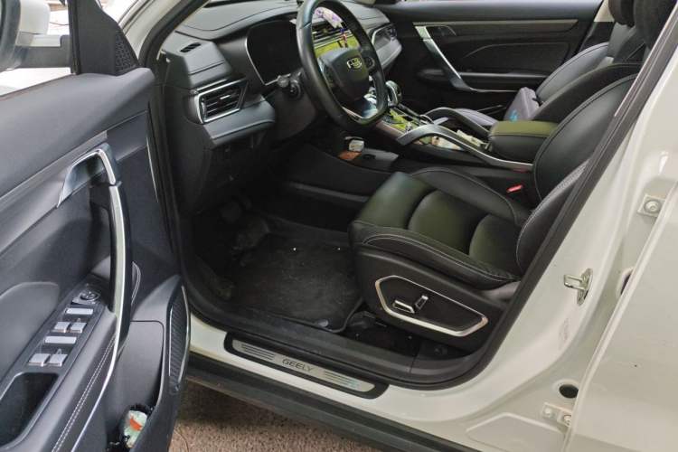 Used Geely Auto Emgrand X7 Sport 2020 1.5TD Automatic Smart Connect PRO Driver Seat