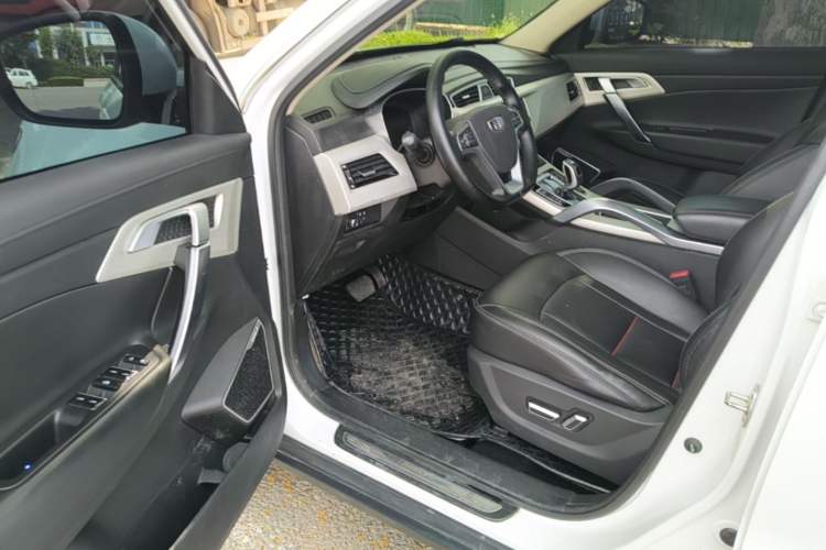 Used Geely Auto Emgrand X7 Sport 2020 1.8TD DCT Two-Wheel Drive Smart Connect 4G-Enabled Version Driver Seat