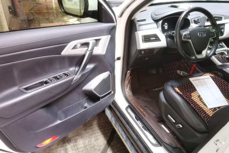 Used Geely Auto Emgrand X7 Sport 2020 1.8TD DCT Two-Wheel Drive Smart Connect 4G-Enabled Version Driver Seat