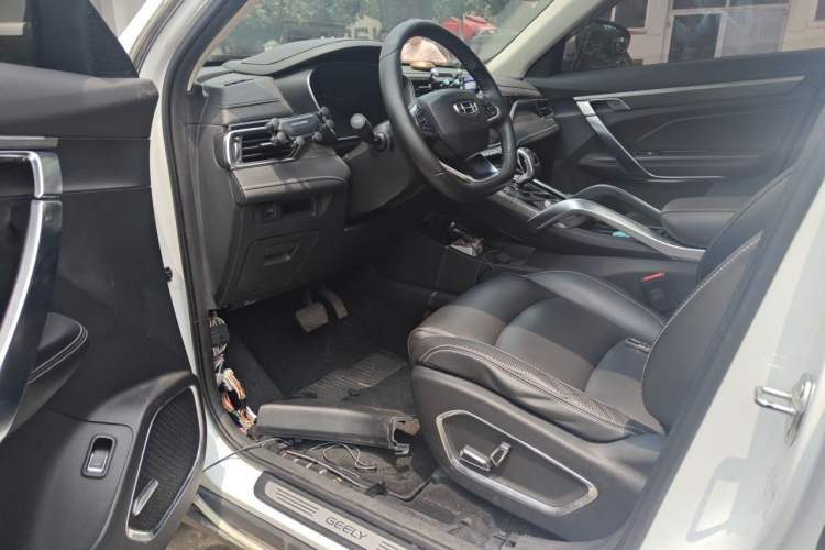 Used Geely Auto Emgrand X7 Sport 2020 1.8TD DCT ZhiZun PRO Driver Seat