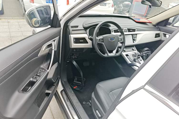 Used Geely Auto Emgrand X7 Sport 2020 1.8TD DCT Two-Wheel Drive Smart Connect 4G-Enabled Version Driver Seat