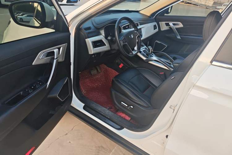 Used Geely Auto Emgrand X7 Sport 2020 1.8TD DCT Two-Wheel Drive Zhiya Model Driver Seat