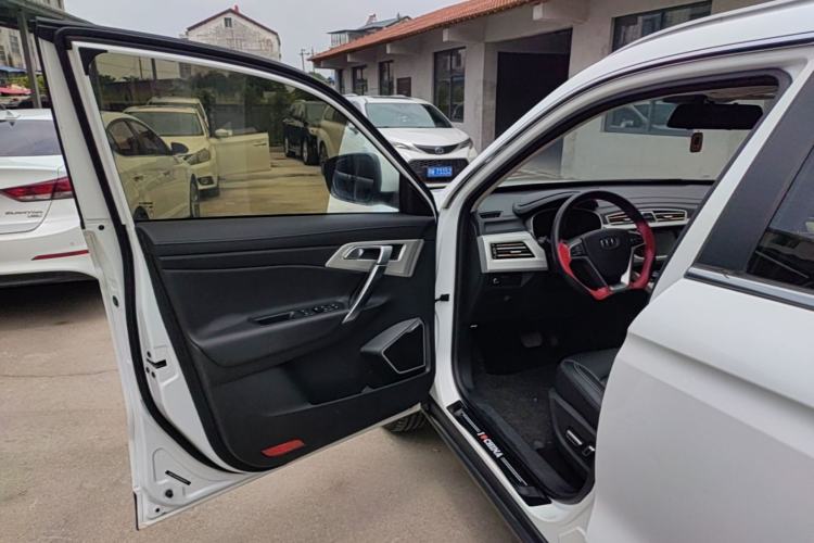 Used Geely Auto Emgrand X7 Sport 2020 1.8TD DCT Two-Wheel Drive Smart Connect 4G-Enabled Version Driver Seat