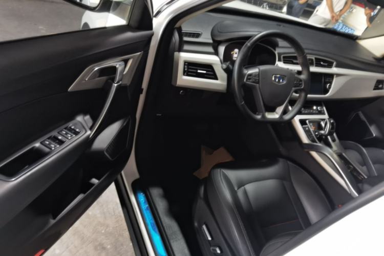 Used Geely Auto Emgrand X7 Sport 2020 1.8TD DCT Two-Wheel Drive Smart Connect 4G-Enabled Version Driver Seat