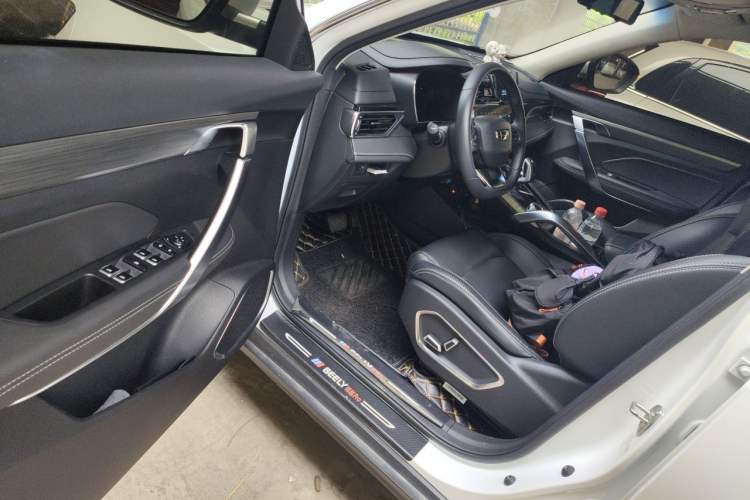 Used Geely Auto Emgrand X7 Sport 2020 1.5TD Automatic Smart Connect PRO Driver Seat