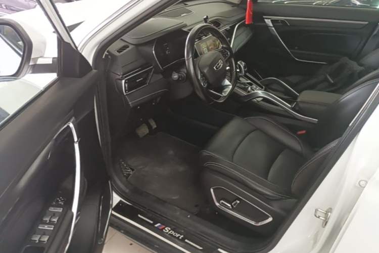 Used Geely Auto Emgrand X7 Sport 2020 1.5TD Automatic Smart Connect PRO Driver Seat