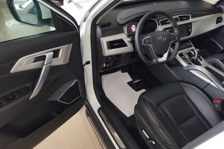Used Geely Auto Emgrand X7 Sport 2020 1.8TD DCT Two-Wheel Drive Smart Connect 4G-Enabled Version Driver Seat