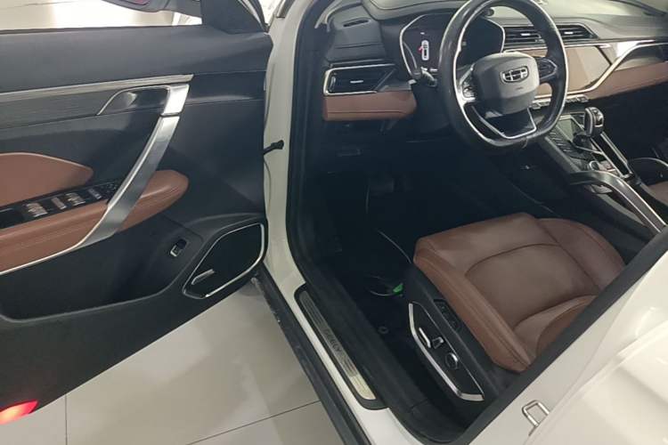 Used Geely Auto Emgrand X7 Sport 2020 1.8TD DCT Zhi Ling PRO Driver Seat