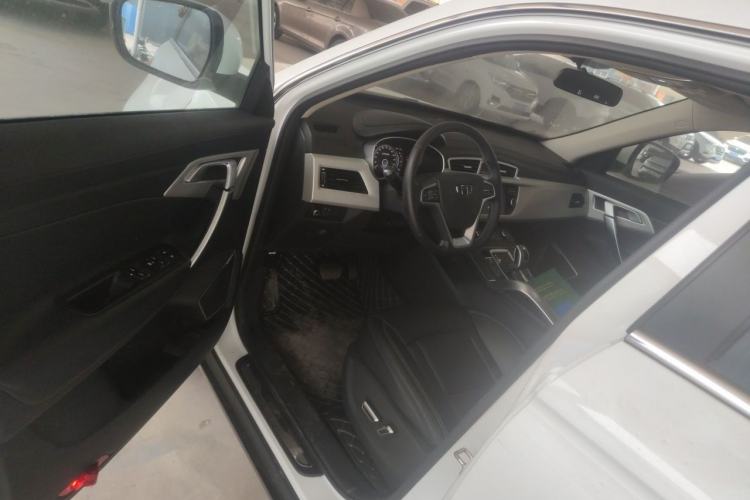 Used Geely Auto Emgrand X7 Sport 2020 1.8TD DCT Two-Wheel Drive Smart Connect 4G-Enabled Version Driver Seat