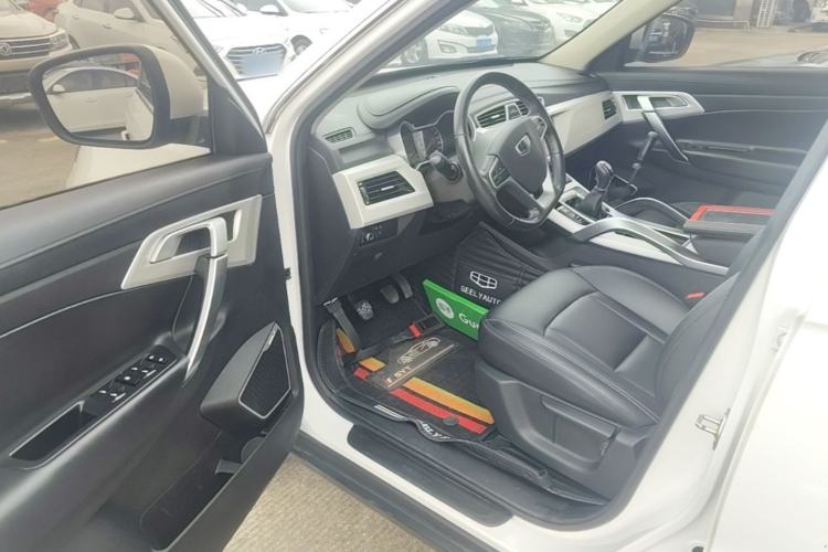 Used Geely Auto Emgrand X7 Sport 2020 1.8TD Manual Two-Wheel Drive Zhiya Model Driver Seat