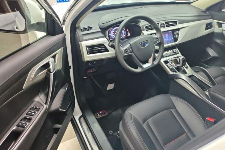 Used Geely Auto Emgrand X7 Sport 2020 1.8TD DCT Two-Wheel Drive Smart Connect 4G-Enabled Version Driver Seat