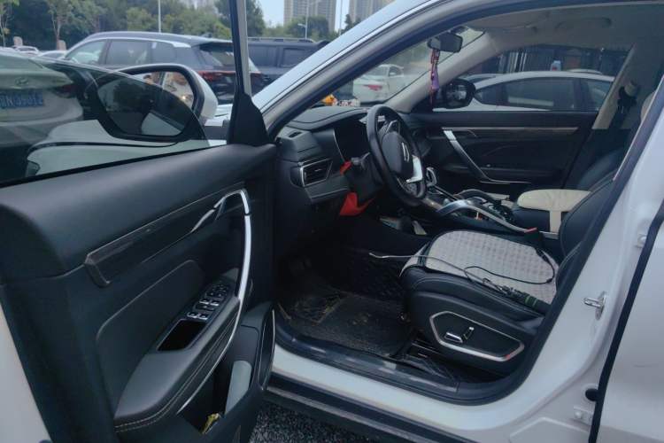 Used Geely Auto Emgrand X7 Sport 2020 1.8TD DCT Smart Connect PRO Driver Seat