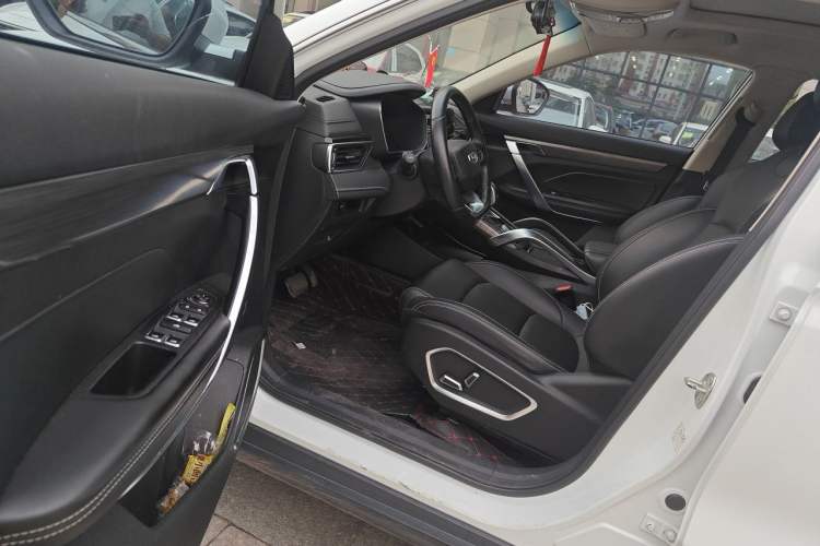 Used Geely Auto Emgrand X7 Sport 2020 1.8TD DCT Smart Connect PRO Driver Seat