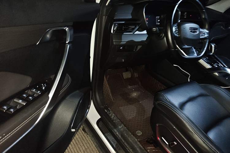 Used Geely Auto Emgrand X7 Sport 2020 1.8TD DCT Smart PRO Driver Seat