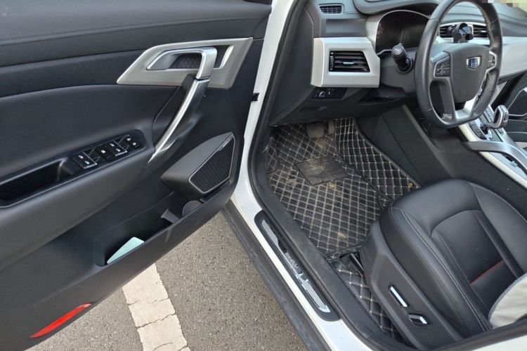Used Geely Auto Emgrand X7 Sport 2020 1.8TD DCT Two-Wheel Drive Smart Connect 4G-Enabled Version Driver Seat