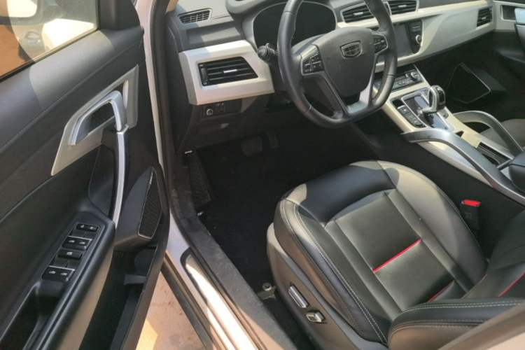 Used Geely Auto Emgrand X7 Sport 2020 1.8TD DCT Two-Wheel Drive Smart Connect 4G-Enabled Version Driver Seat