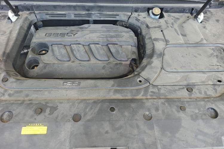 Used Geely Auto Emgrand X7 Sport 2020 1.8TD DCT Two-Wheel Drive Zhiya Model Engine Bay