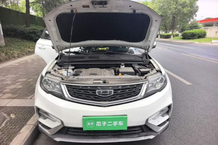 Used Geely Auto Emgrand X7 Sport 2020 1.8TD DCT Two-Wheel Drive Zhiya Model Engine Bay