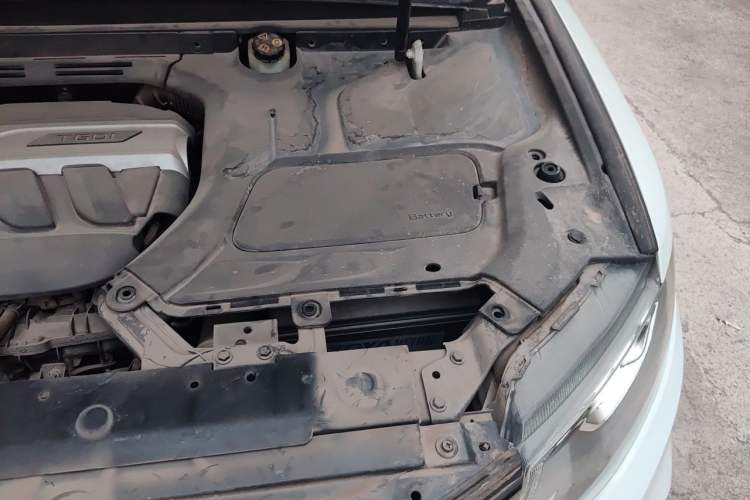 Used Geely Auto Emgrand X7 Sport 2020 1.8TD DCT Two-Wheel Drive Smart Connect 4G-Enabled Version Engine Bay Left