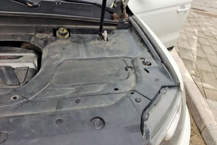 Used Geely Auto Emgrand X7 Sport 2020 1.8TD DCT Two-Wheel Drive Smart Connect 4G-Enabled Version Engine Bay Left
