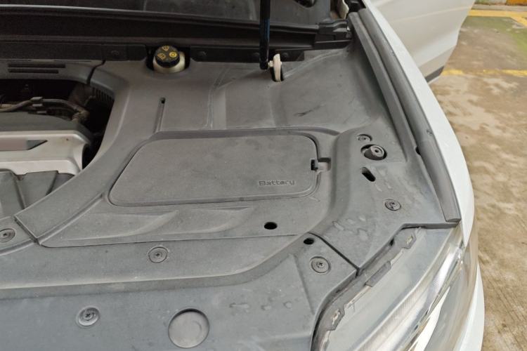 Used Geely Auto Emgrand X7 Sport 2020 1.8TD DCT Two-Wheel Drive Zhiya Model Engine Bay Left