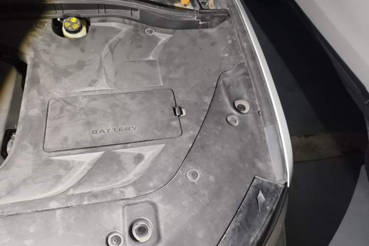 Used Geely Auto Emgrand X7 Sport 2020 1.8TD DCT Smart Connect PRO Engine Bay Left
