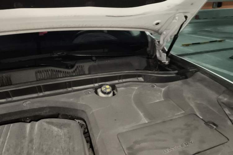 Used Geely Auto Emgrand X7 Sport 2020 1.8TD DCT Smart Connect PRO Engine Bay Left